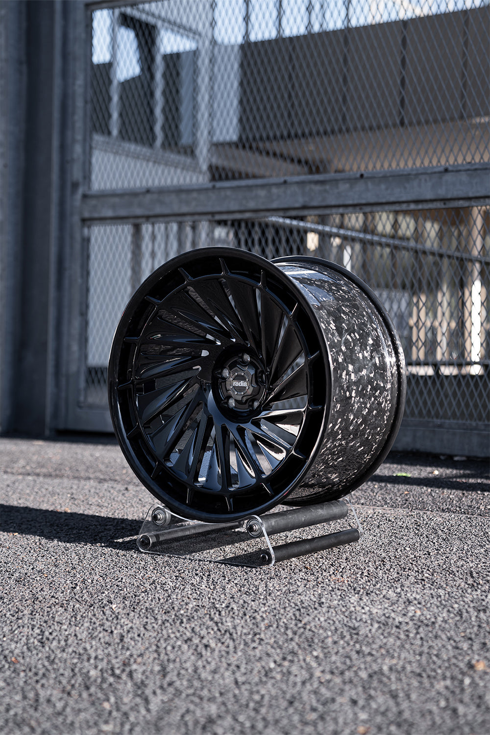 Wheels for Mercedes – Radi8 R807 full carbon wheel with sleek performance design