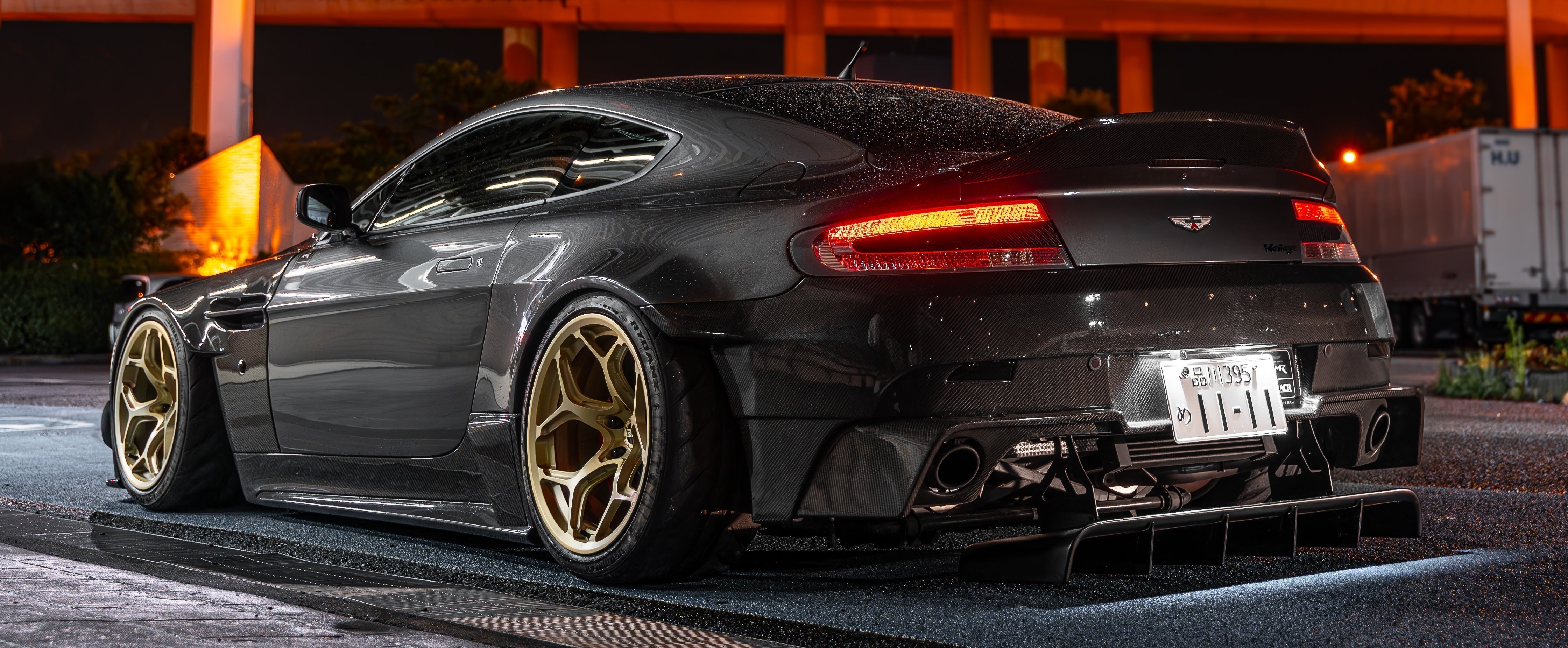 Aston Martin Vantage (VH) | Radi8 Raijin | Staggered 18"/18" (18x10J / 18x11J)