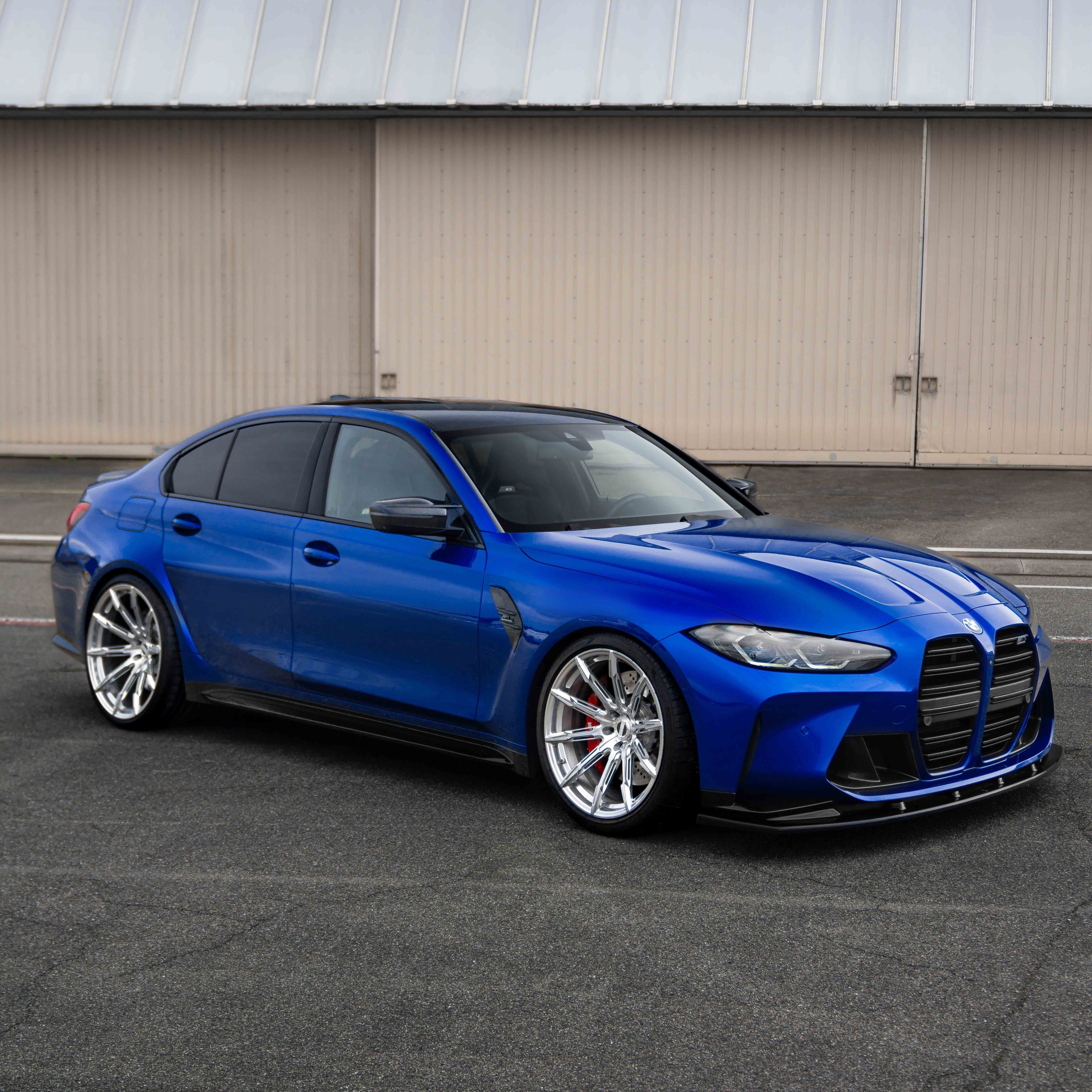 BMW M3 G80 G81 with Radi8 custom wheels 20-21 Inch – performance rims for BMW M models