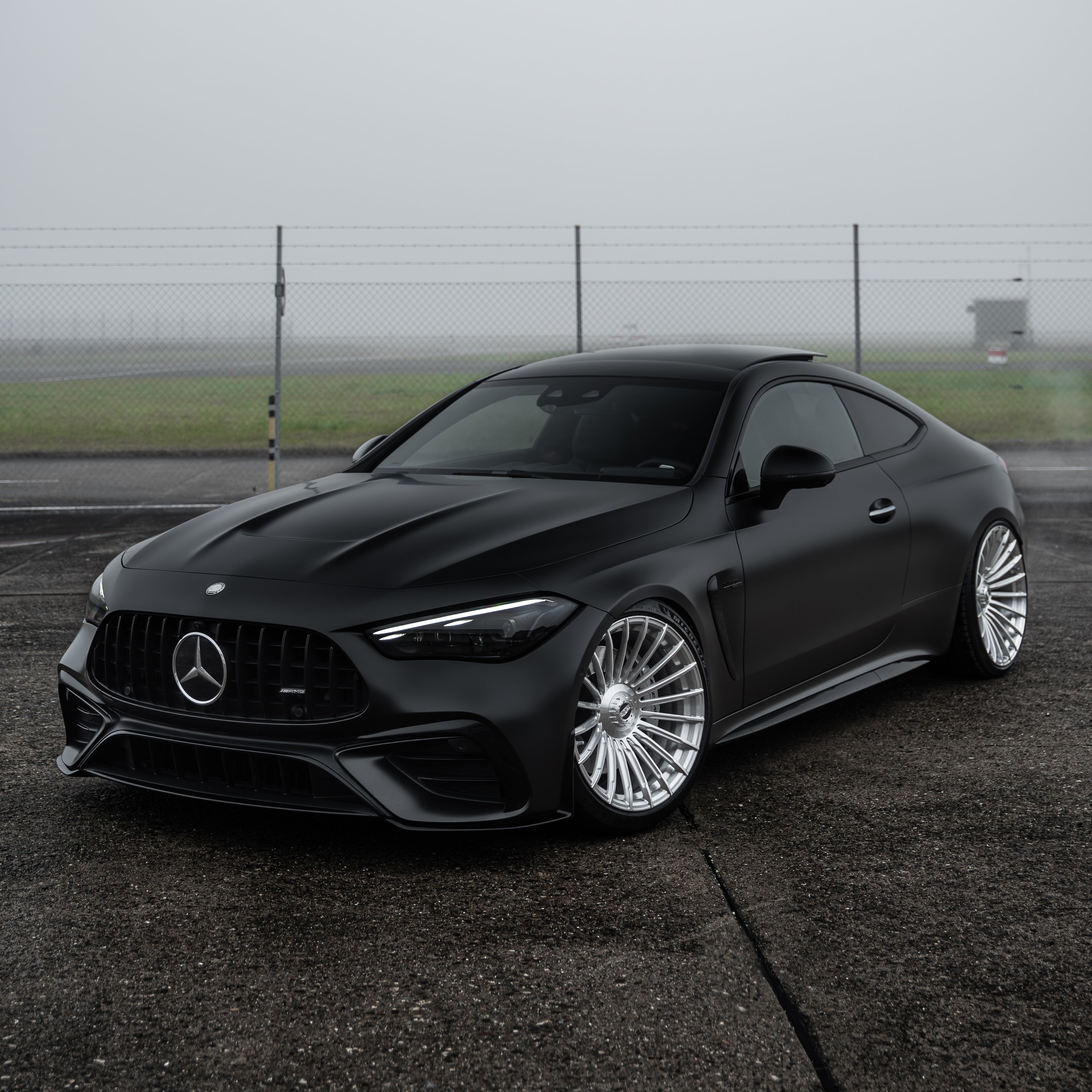 Front view of Mercedes-benz CLE 53 AMG  (C236) fitted with Radi8 R802 wheels in Mirror Polished. | Mercedes-benz Felgen