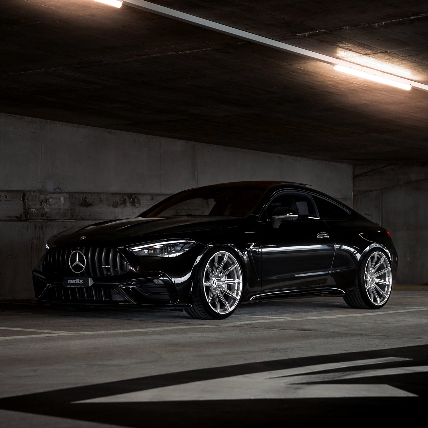 Front view of Mercedes-benz CLE 53 AMG  (C236) fitted with Radi8 R806 wheels in Mirror Polished. | Mercedes-benz Felgen